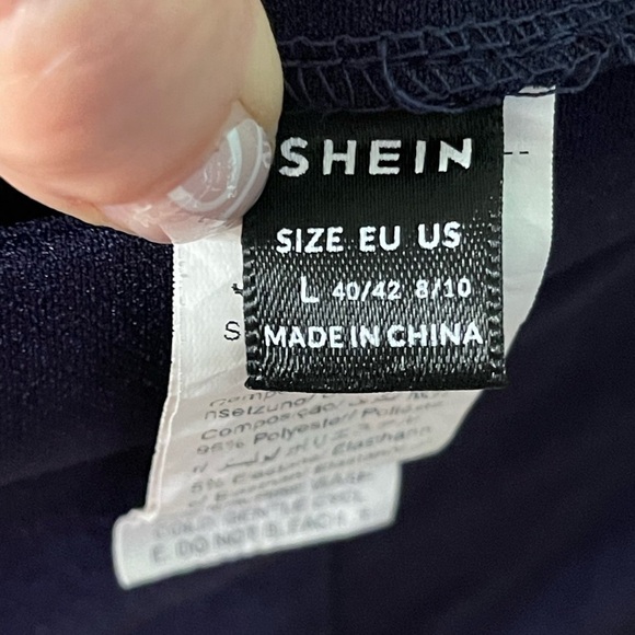 SHEIN Modely Pearls Beaded Split Hem Navy Flare Leg Pants Women’s Large 8/10 - Picture 9 of 14